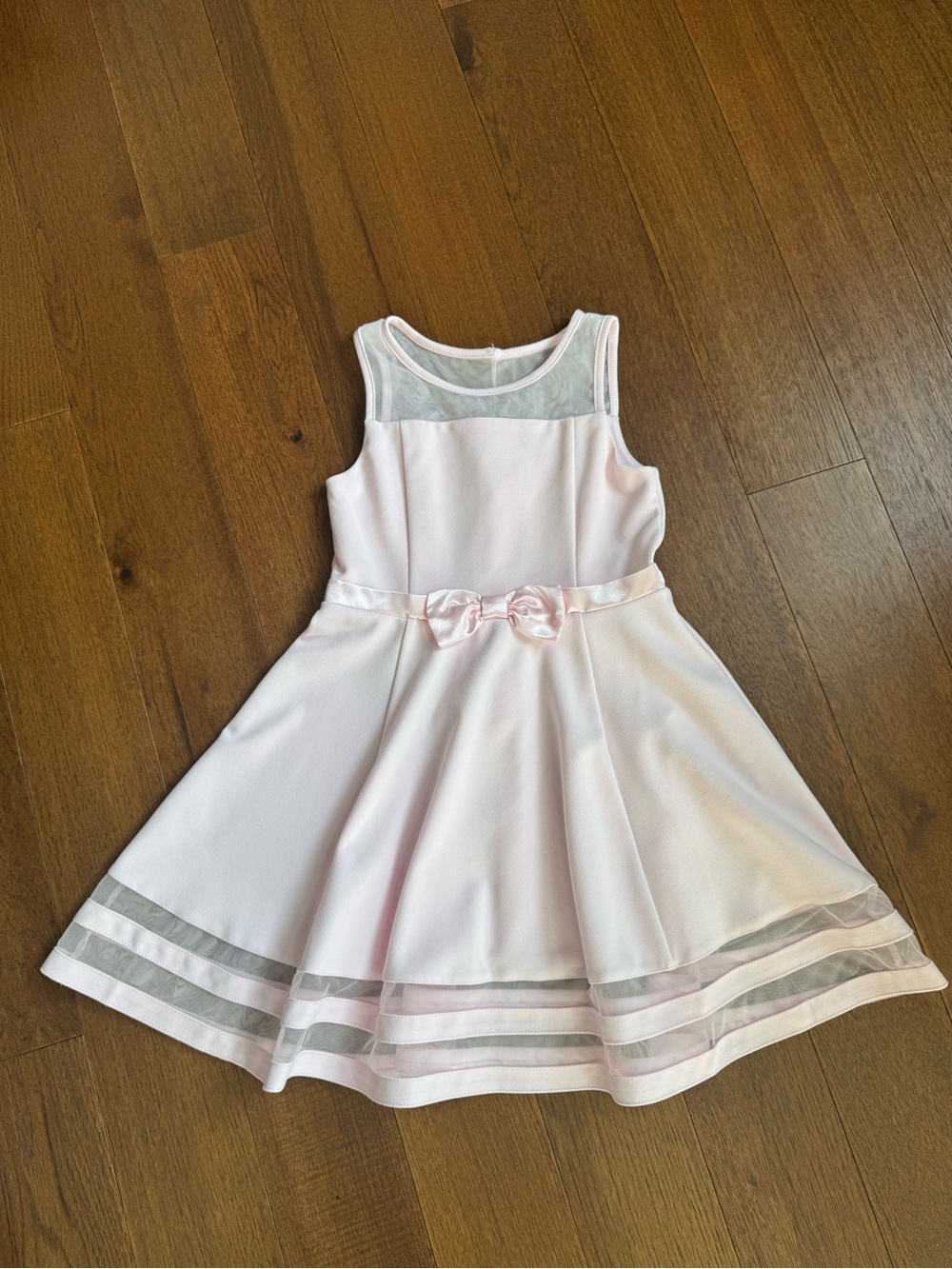 Calvin Klein Girls' Light Pink Sleeveless Fit & Flare Dress with Bow. Size 12